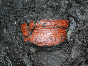 中居遺跡出土　木胎漆器